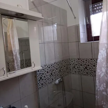 Apartment Lena 1