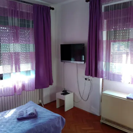 Apartment Lena 1